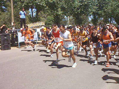 http://www.bolivarhoy.com.ar/fotos/abc/20061121MaratonPret3.jpg