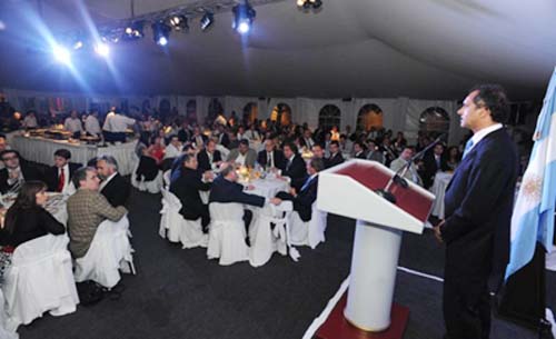Erreca particip� en cena con Scioli e Intendentes