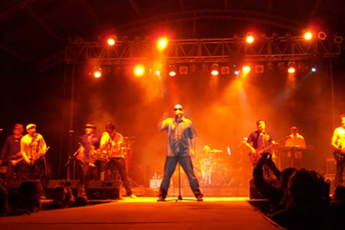 Segunda noche de Cantabol�var 2010