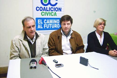 Anunci� su candidatura a Gobernador