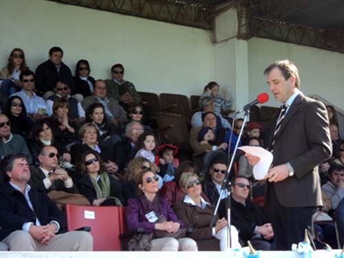 Erreca jug� fuerte en la tribuna ruralista