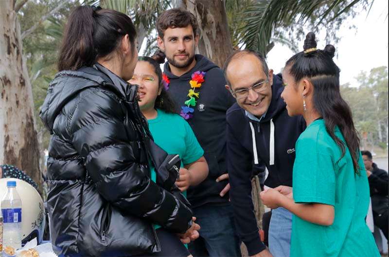 El municipio recibió la primavera con estudiantes en RecreArte