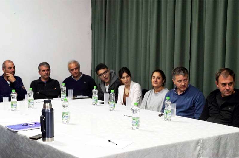 Juan Carlos Morán reunió a productores de Bolívar para presentar su propuesta
