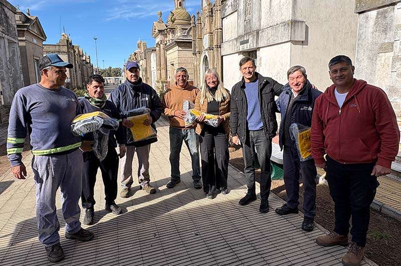 Puesta en valor del Cementerio local