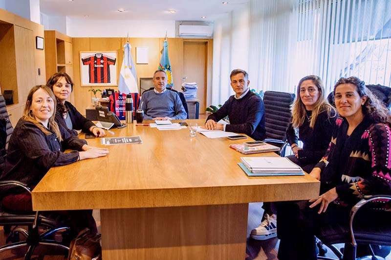 Proyectos para fortalecer barrios e instituciones de Bolívar